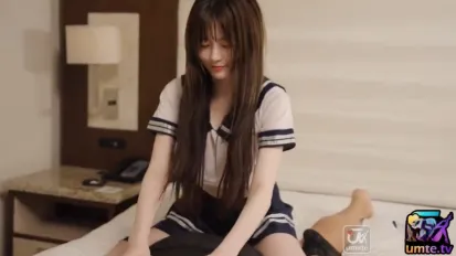 JK萝莉按摩被富豪潜规则做爱